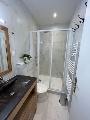 Apartment - Flat Near Notre Dame 4 pax AC (Paris)