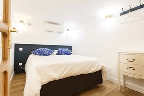 Apartment - 1st District Louvre Notre Dame 8 Guests - AC (Paris)