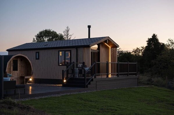 Imagen sin descripción, 1 de 16, botón