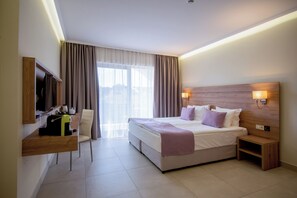 Apartment, Balcony, City View