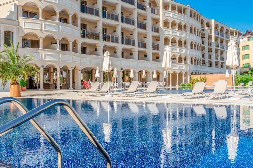 Belvedere Alexandria club hotel