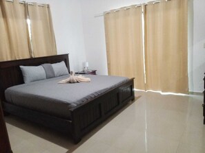 2 Schlafzimmer, Bügeleisen/Bügelbrett, WLAN