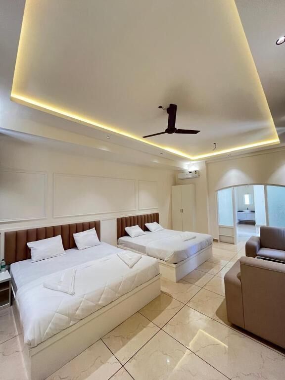 Desk, laptop workspace, free WiFi