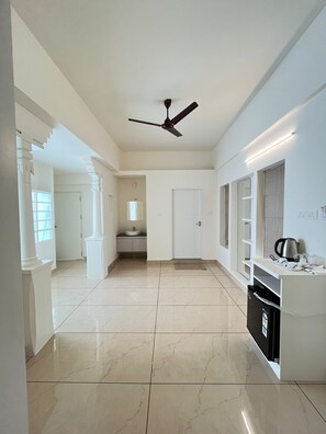 Suite, City View | Interior - aagneyam grand RESORT (Kozhikode)