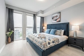 Unclassified image, 2 of 9, button