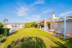 Pool - Vivenda Liberdade, fabulous 3 bedroom villa in tranquil setting (Carvoeiro)