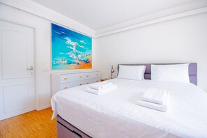 3 bedrooms, free WiFi, bed sheets - Vivenda Liberdade, fabulous 3 bedroom villa in tranquil setting (Carvoeiro)