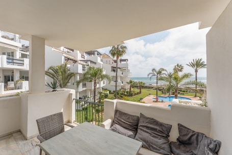 Outdoor dining. Apartment '203 Arruzafa Sea View' with Sea View, Wi-Fi and Air Conditioning