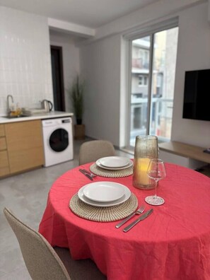 Dining - Premium 1BR Apartment in St. Julians | 2 Balconies (St. Julian`s)