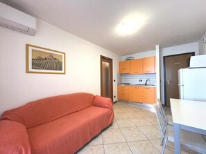Apartment, 1 Bedroom, Terrace, City View | Living room - Ideal Getaway Apartment for Four Guests in Grado (Grado)