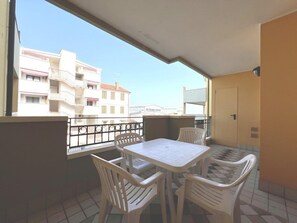 Balcony - Ideal Getaway Apartment for Four Guests in Grado (Grado)