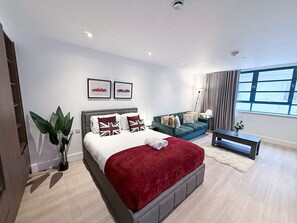 2 chambres, bureau, fer et planche à repasser, Wi-Fi gratuit