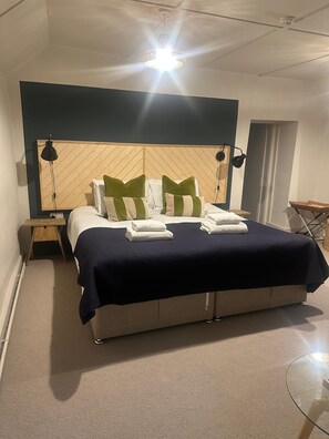 Nicht klassifiziertes Bild, 2 von 7, Schaltfläche