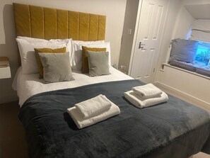 Unclassified image, 2 of 7, button - Standard Double Room (Bedale)