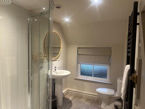 Unclassified image, 3 of 7, button - Standard Double Room (Bedale)