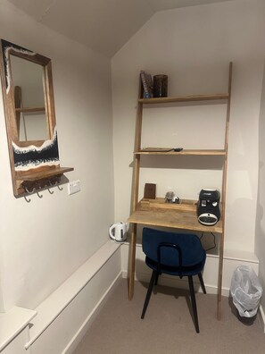 Unclassified image, 4 of 7, button - Standard Double Room (Bedale)