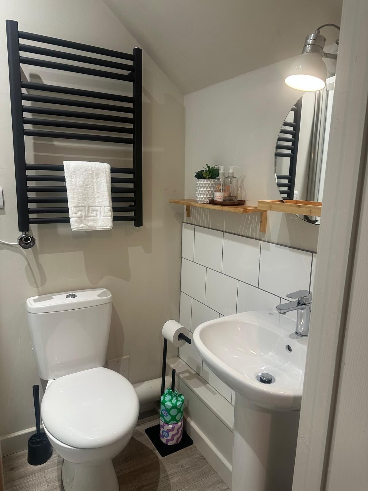 Superior Double Room With Sofa Bed - Northallerton