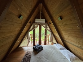 Cabana conforto, 1 cama de casal e sofá-cama, ar-condicionado, vista para o jardim | Camas com colchões de espuma com sistema de memória, berços grátis
