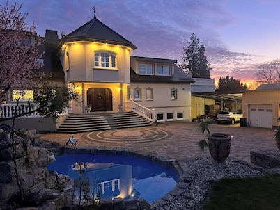 Merzhausen Castle in the Taunus region near Frankfurt am Main - west wing
