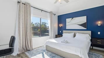 3 Schlafzimmer, Schreibtisch, Bügeleisen/Bügelbrett, Reisekinderbett