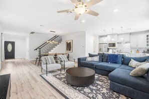 Uklassifisert bilde, 2 av 47, knapp