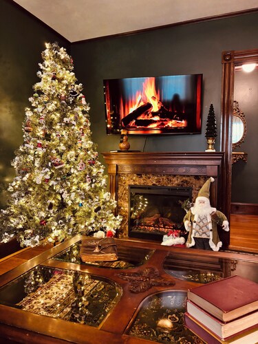 The Enchanted Willow  Boston Escape 3BDR/Free Parking/EV Charger/Family-friendly