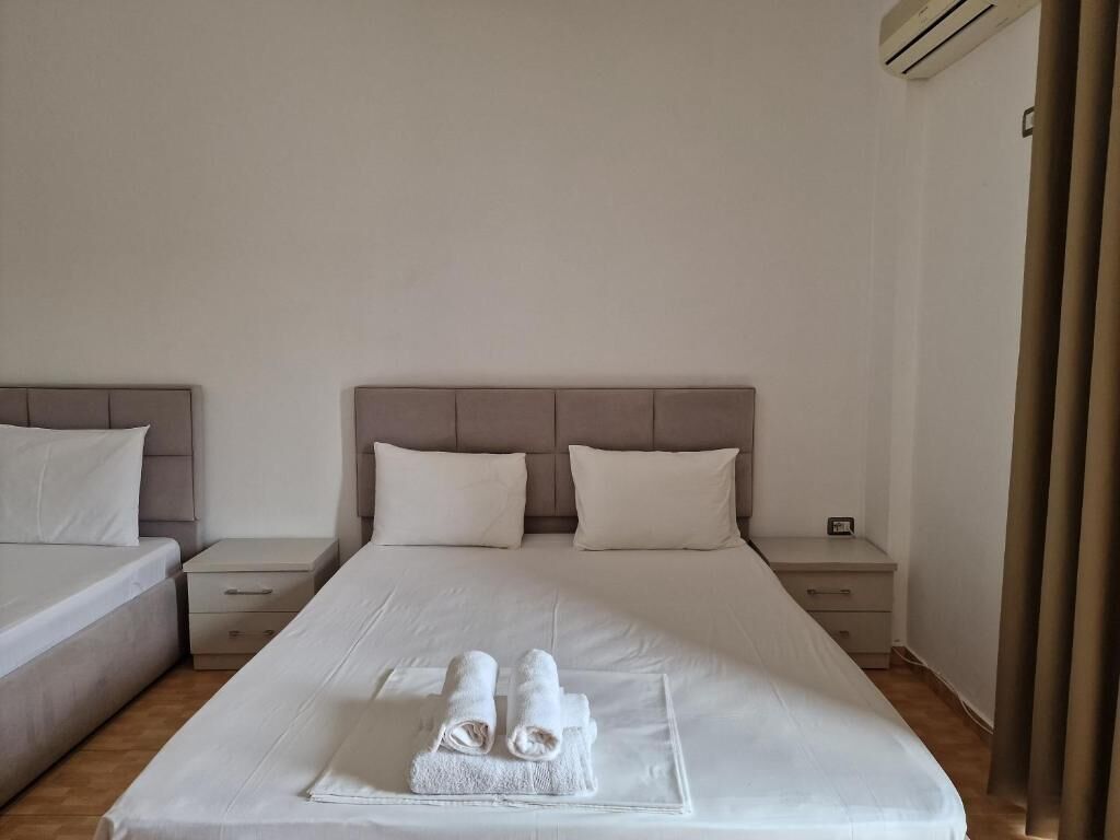 Schallisolierte Zimmer, kostenloses WLAN, Bettwäsche