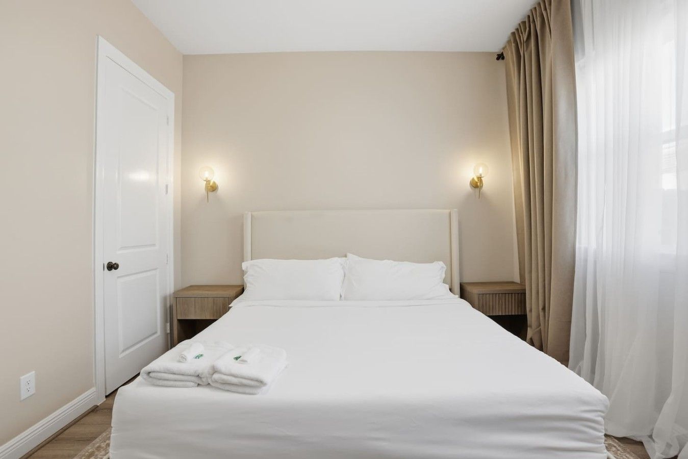 Desk, iron/ironing board, WiFi (free), bed sheets