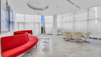 Luxury Suite, City View