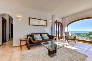 TV, fireplace - Villa rental in Moraira, MIMOSA (Moraira)