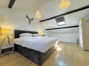 2 bedrooms, iron/ironing board, free WiFi, bed sheets - The Nordic Apartments - Long Term Rental Available (Ulverston)
