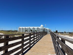 Exterior - BEAUTIFUL GULF VIEW 2B/2B BALCONY OVER THE POOL,EASY BEACH ACCESS (Orange Beach)