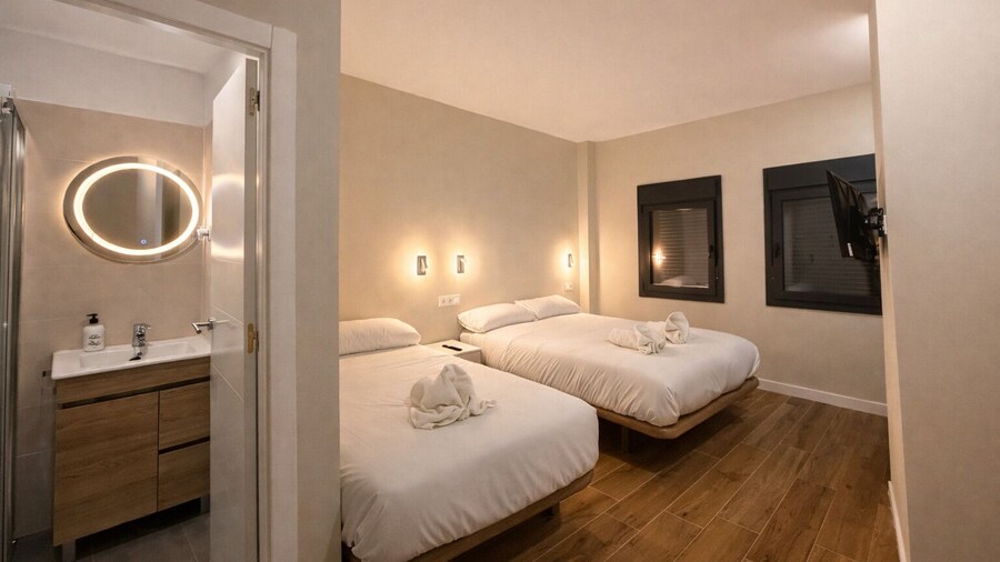Hostal Bernabeu 2