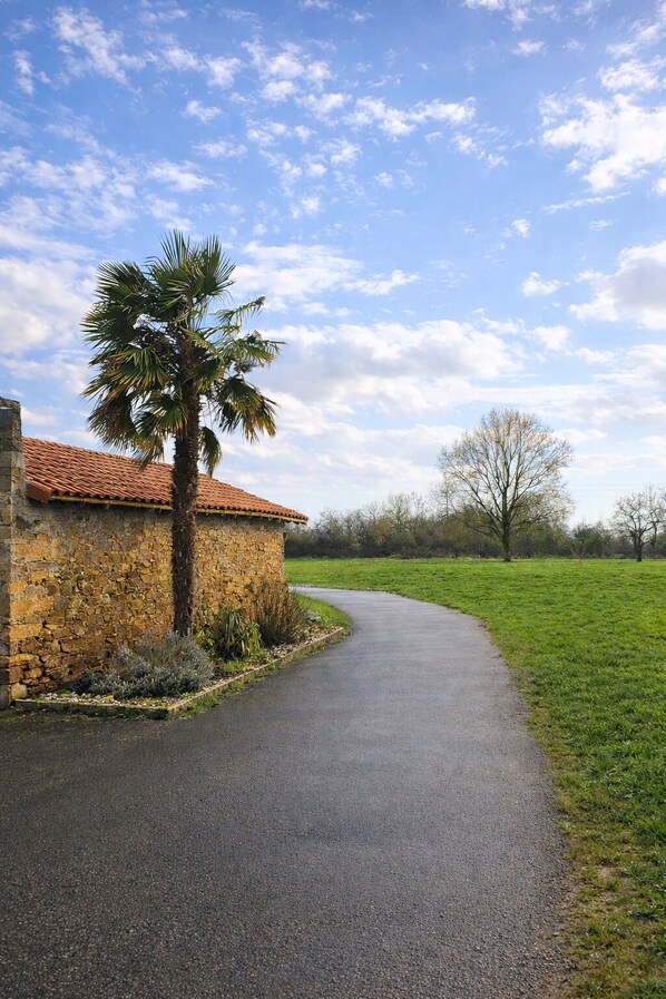 Property grounds - House Cholet 4 persons near Puy du Fou (cholet)