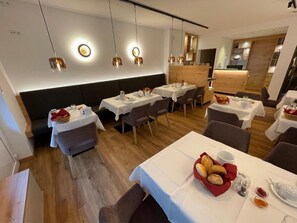 Dining - Hotel Wilms (Cologne)