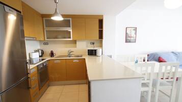 Frigorifero, microonde, forno, lavastoviglie