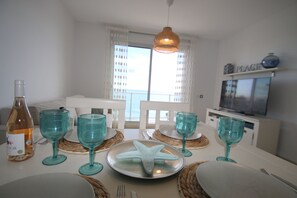 Dining - Apartment Panoramic 37 by Parc Mont-roig (Miami Playa)