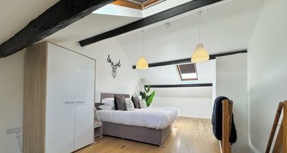 The Nordic Apartment, 3 - Bed, Pets Welcome