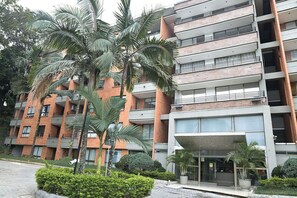 Exterior - Exclusive apartment close to Laureles and Provenza (Medellín)