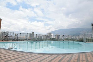 Pool - Exclusive apartment close to Laureles and Provenza (Medellín)