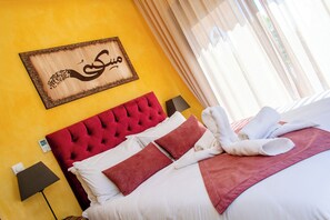 5 bedrooms, iron/ironing board, travel cot, free WiFi - Jnan Seyana - Pool, Spa & Shuttle Available (Marrakech)