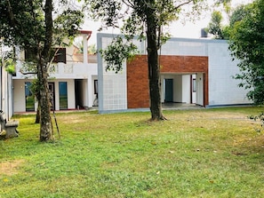 Property grounds - Seth Villa (Matara)