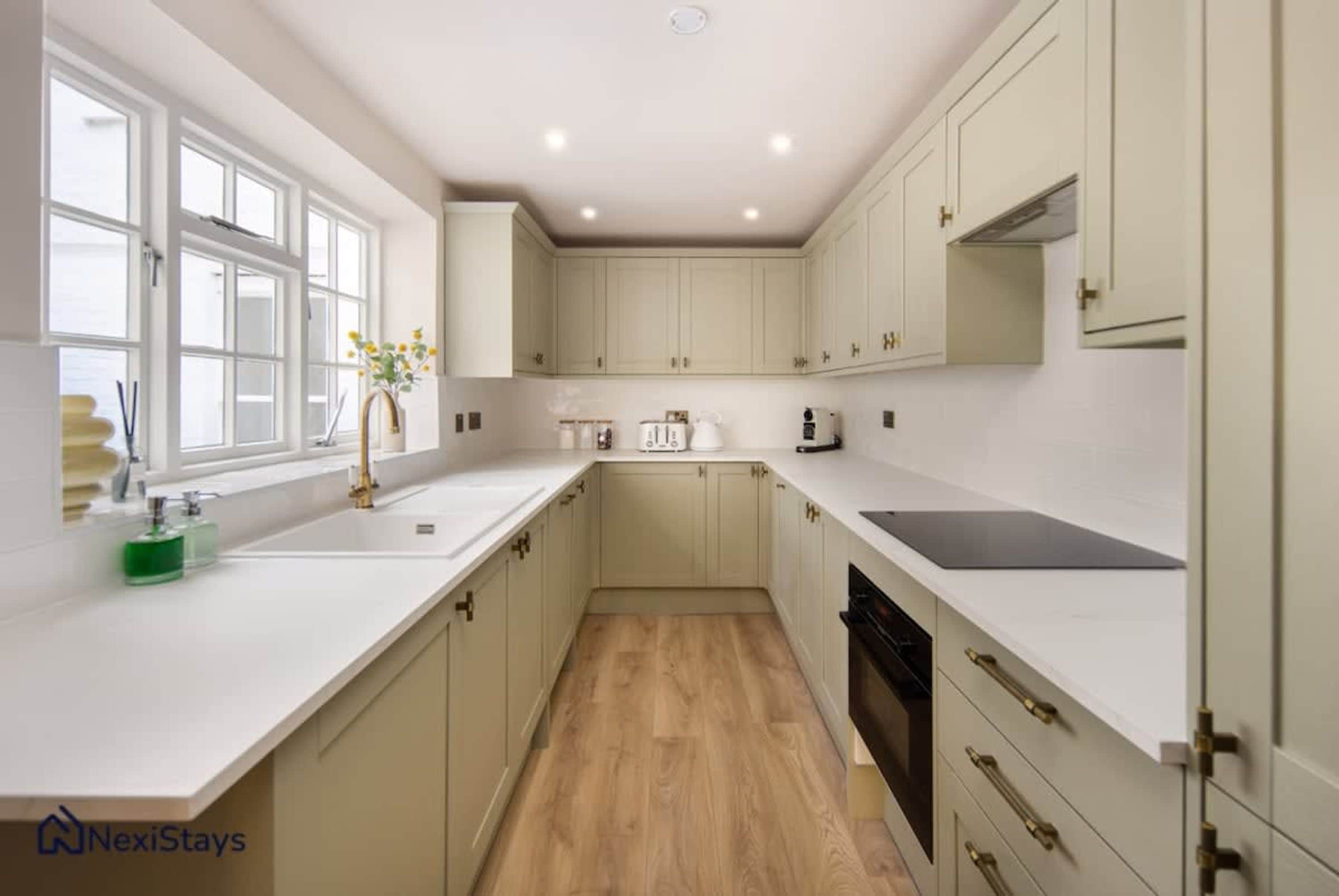 House | 4 bedrooms, Internet