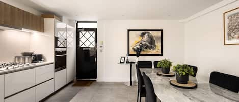 House | 3 bedrooms, Internet