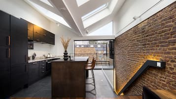 4 bedrooms, Internet