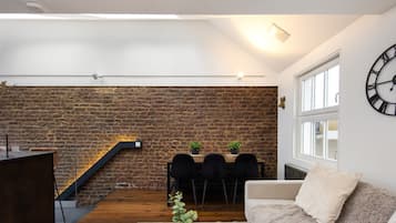 4 bedrooms, Internet