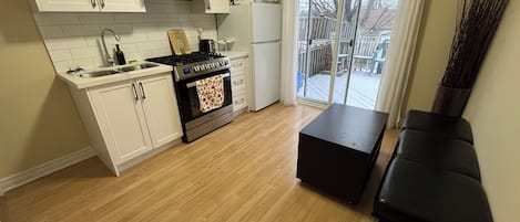 Microondas, horno y parrilla de estufa