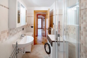 Nicht klassifiziertes Bild, 4 von 26, Schaltfläche