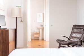 Comfort Double Room - Republica Boutique Hostel (Porto)