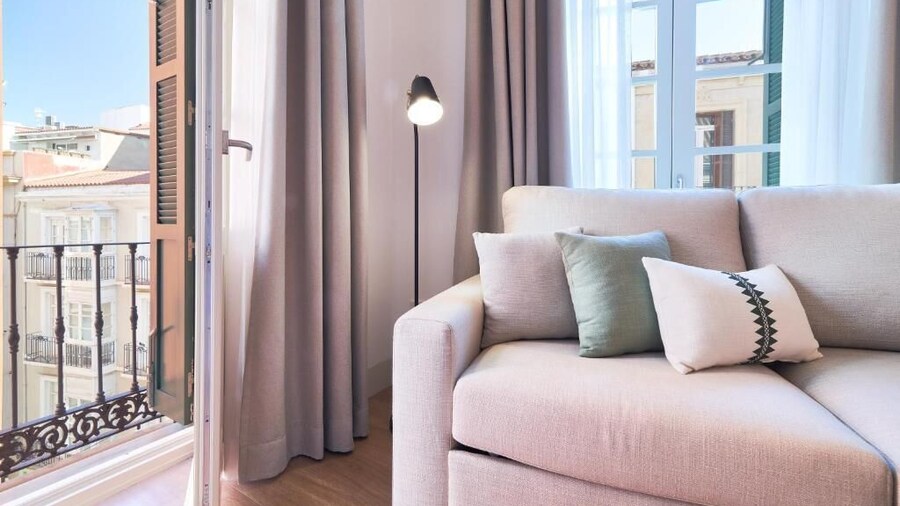 Room Select Málaga Suites